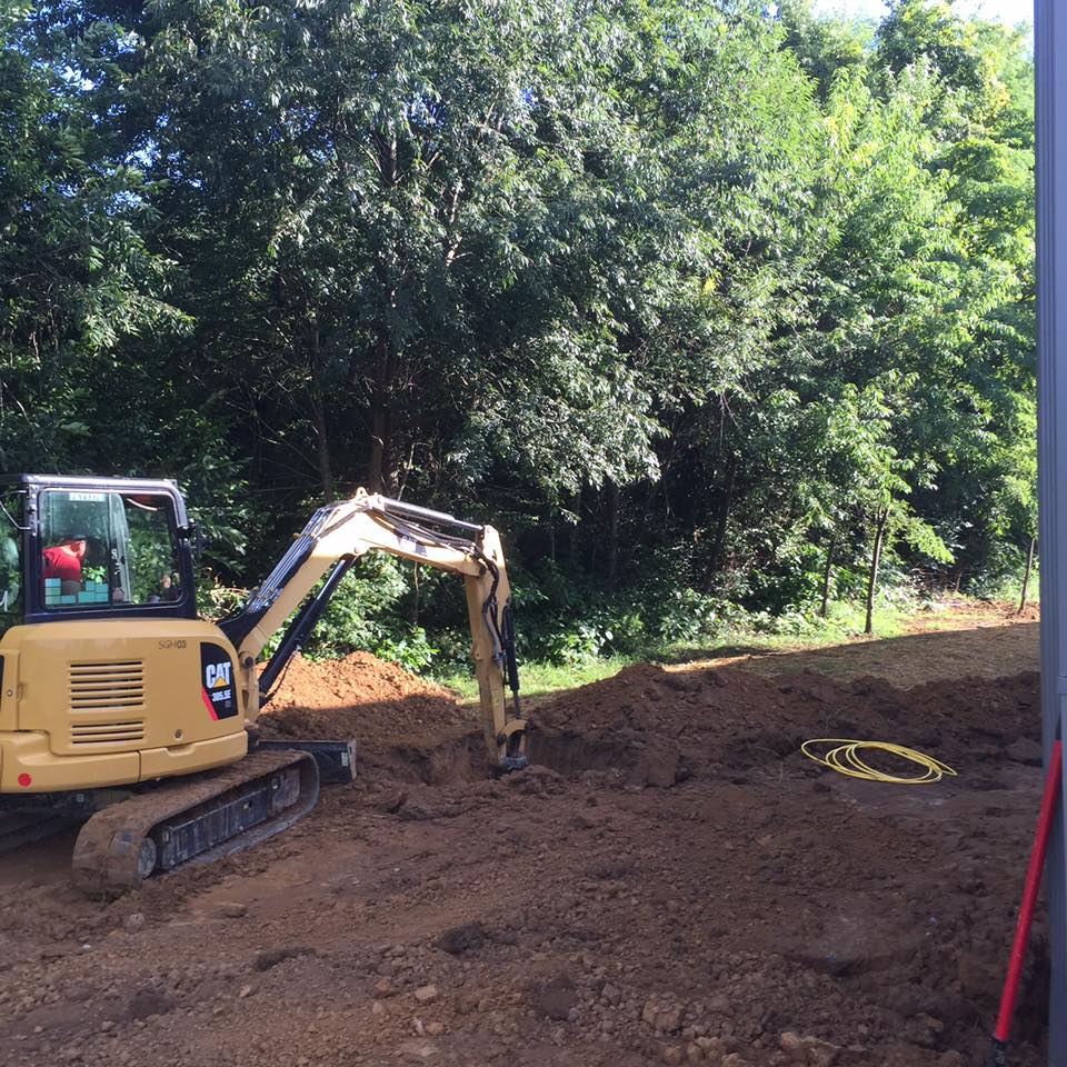 UNDERGROUND DIGGING