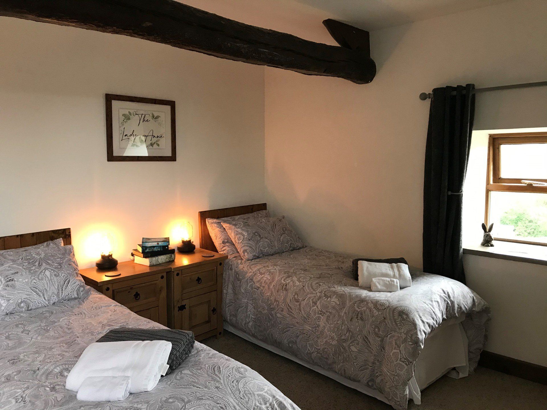 Single beds at Lady Anne Room at Garsdale House Vegan hotel in Yorkshire