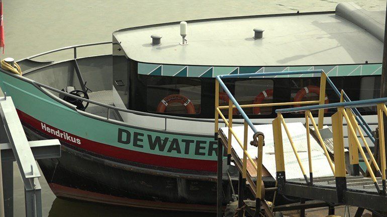 Geliefde Hendrikus is weer terug op de Waal bij Tiel