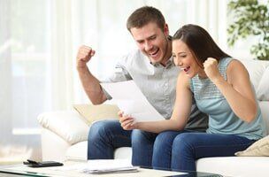 Home — Happy Couple in Bourbonnais, IL