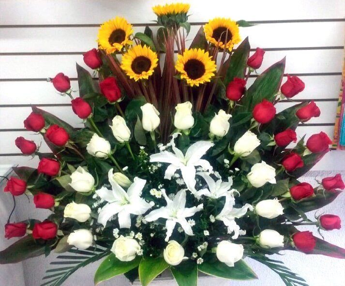 TATY FLORISTERIA - Arreglo de flores grande