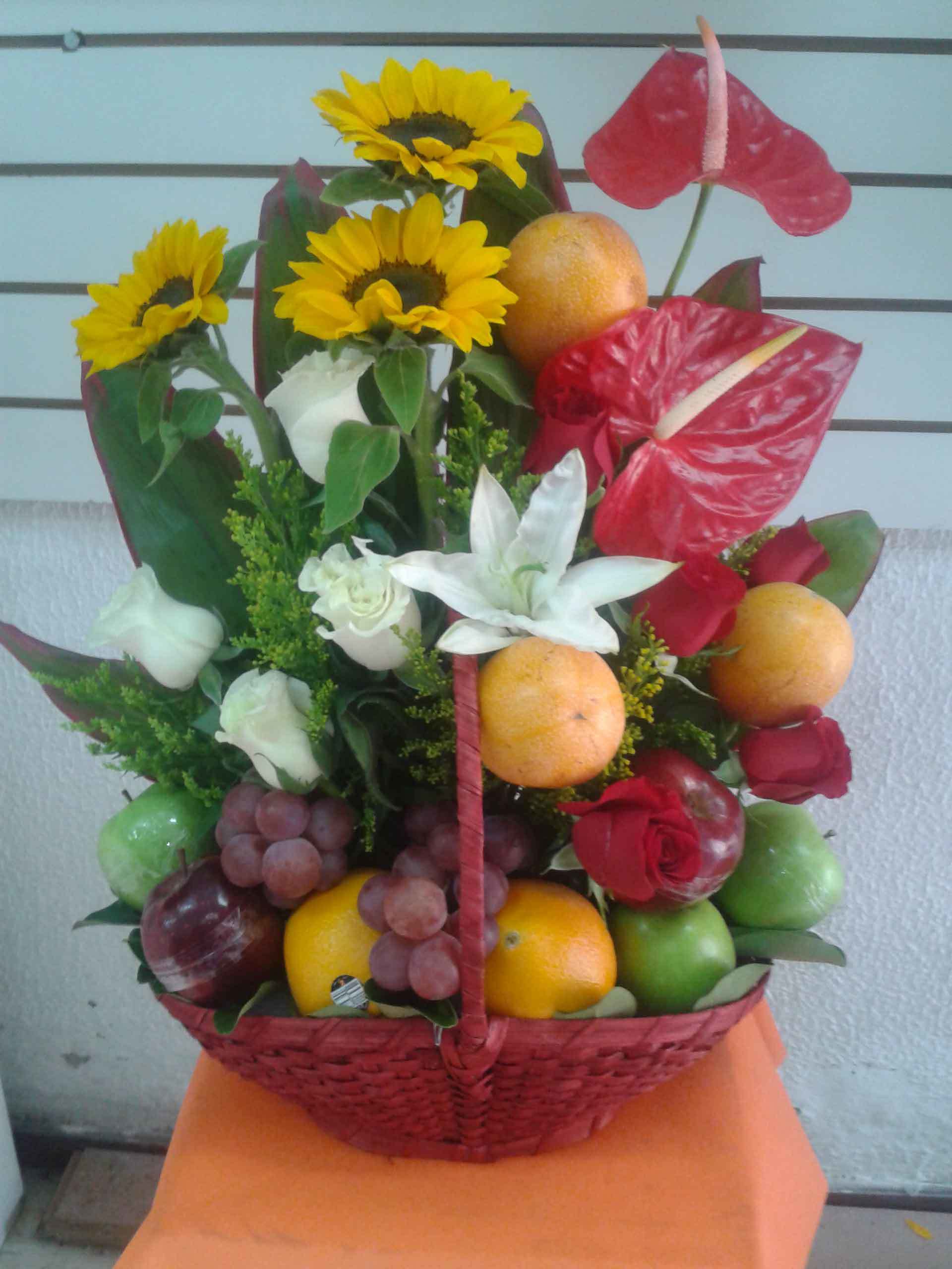 TATY FLORISTERIA - Flores y frutas