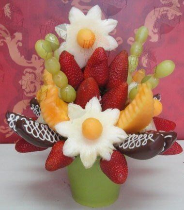 TATY FLORISTERIA - Arreglo frutal que puede ser natural o bañado en chocolate