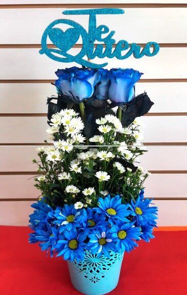 TATY FLORISTERIA - Rosas con caja de chocolate