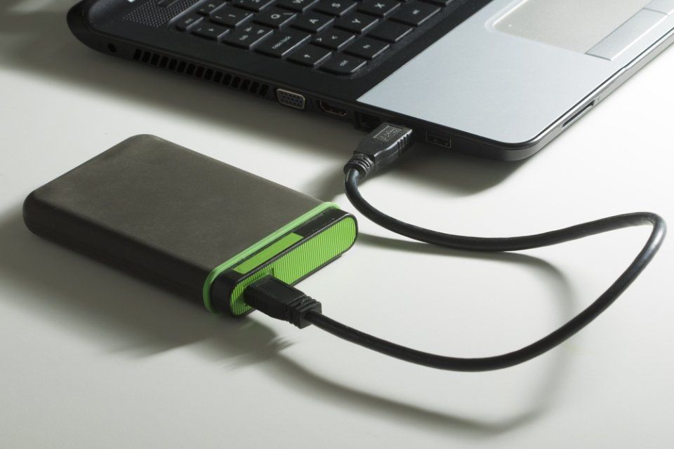batteria in carica al pc