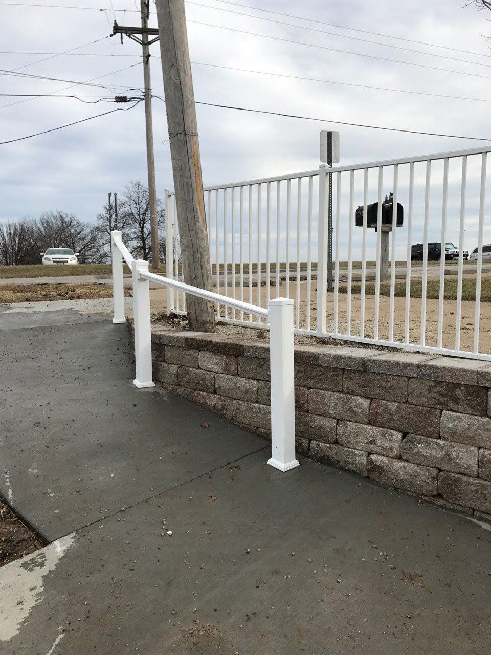 custom residential fence curve