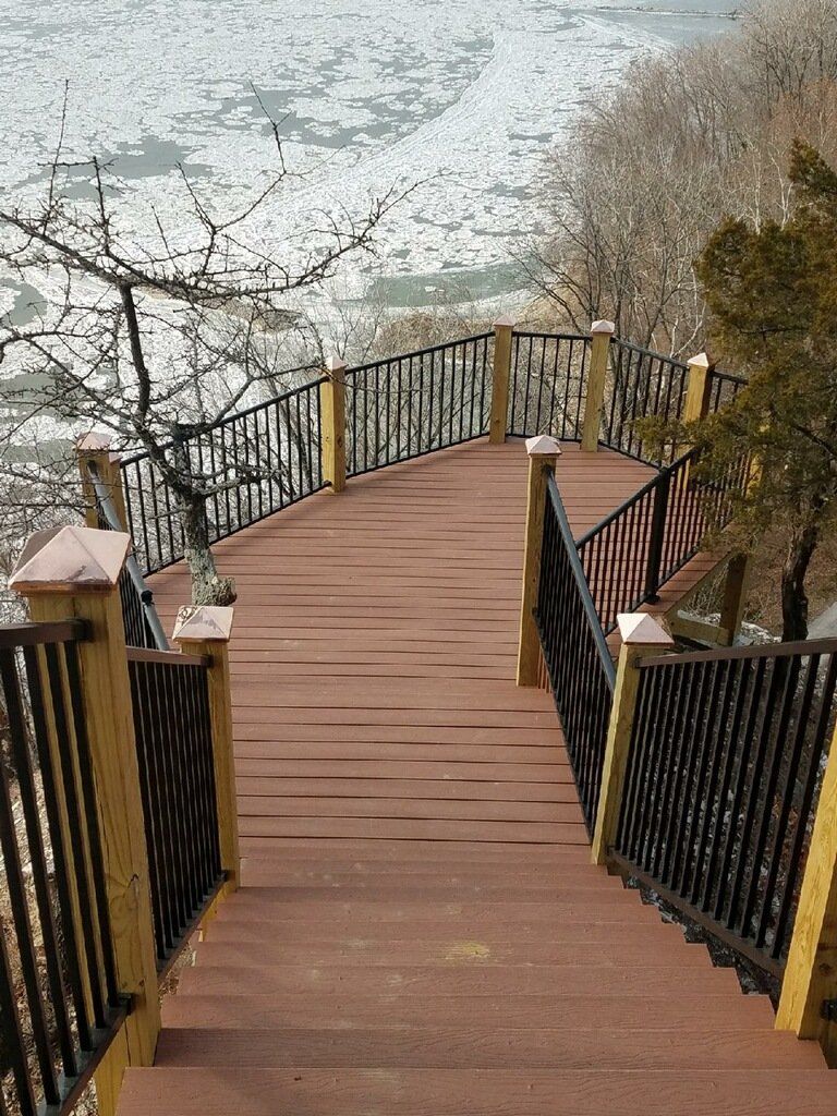 custom residential fence walkway