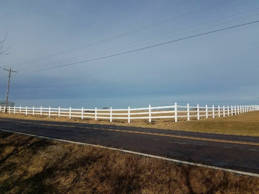 country custom residential fence