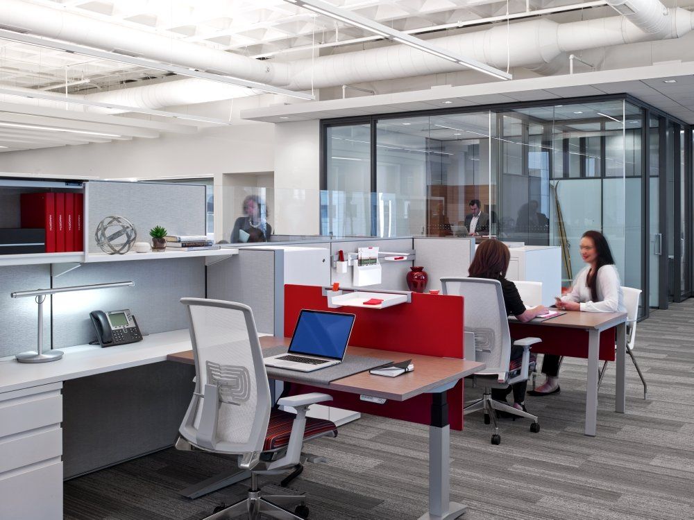 Panel Based Workstations _Office Environments_Love Your Space