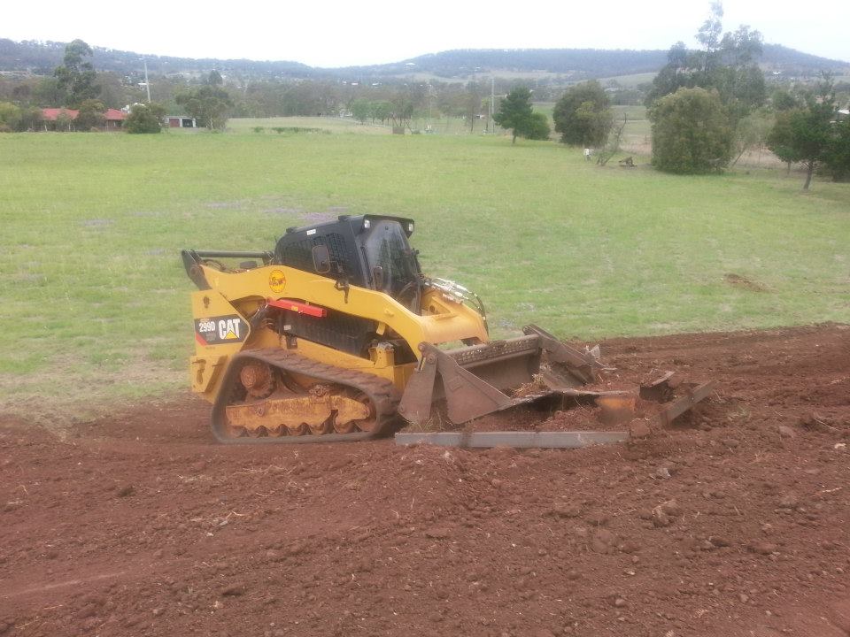 CAT Machine - Earthmoving in Toowoomba QLD
