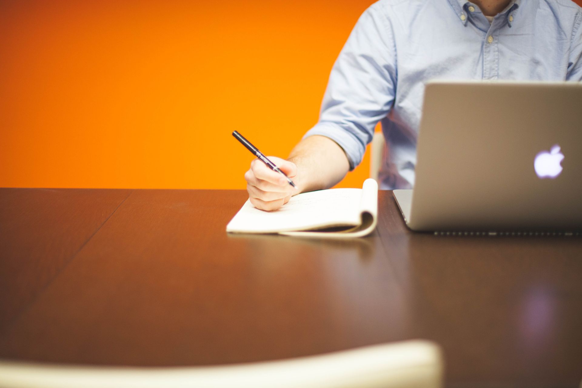 Shoots Marketing News - laptop