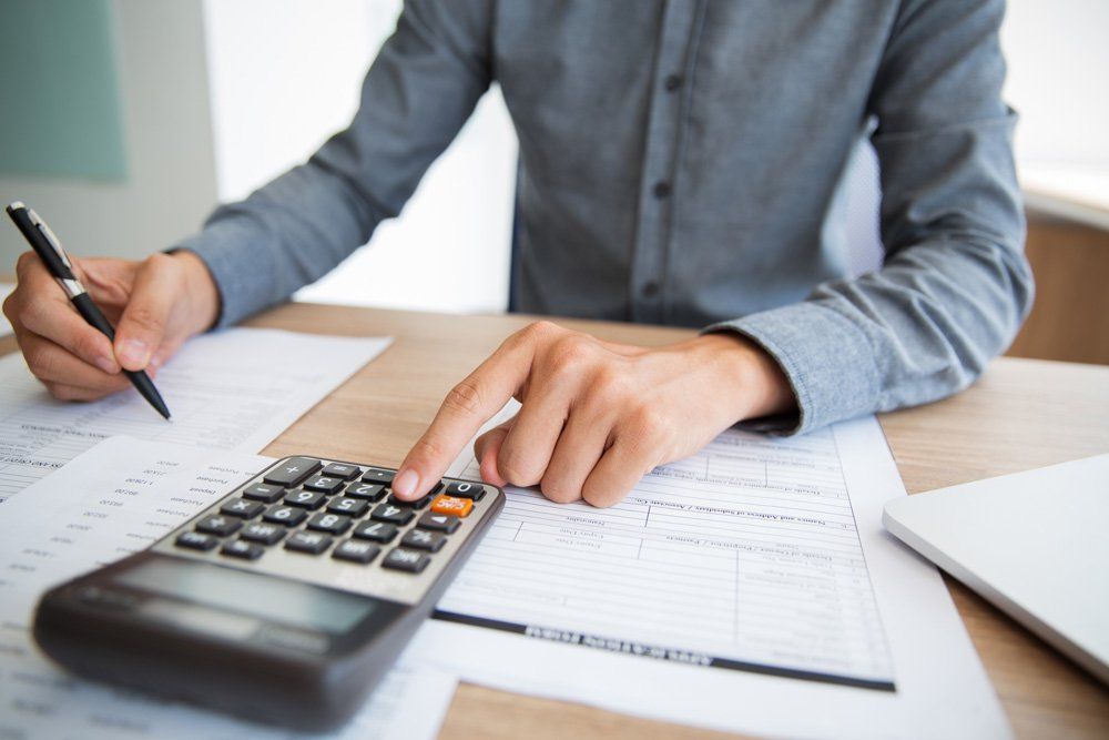 Examining Financial Report — Dallas, TX — Dynamic Customize Tax