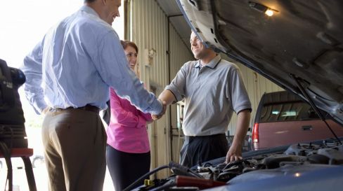 Meeting the mechanic after motor repair in Noosaville