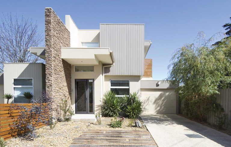 Large Modern Home — Glass & Aluminium Windows & Doors In Yeppoon, QLD