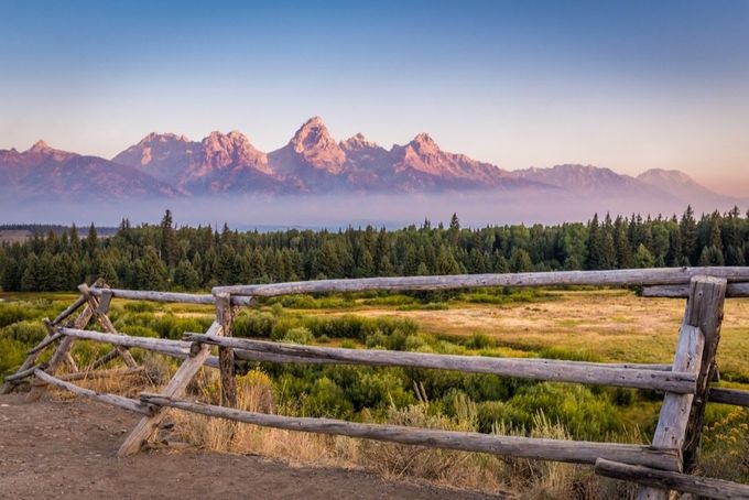 View of Grand Teton Mountainsc