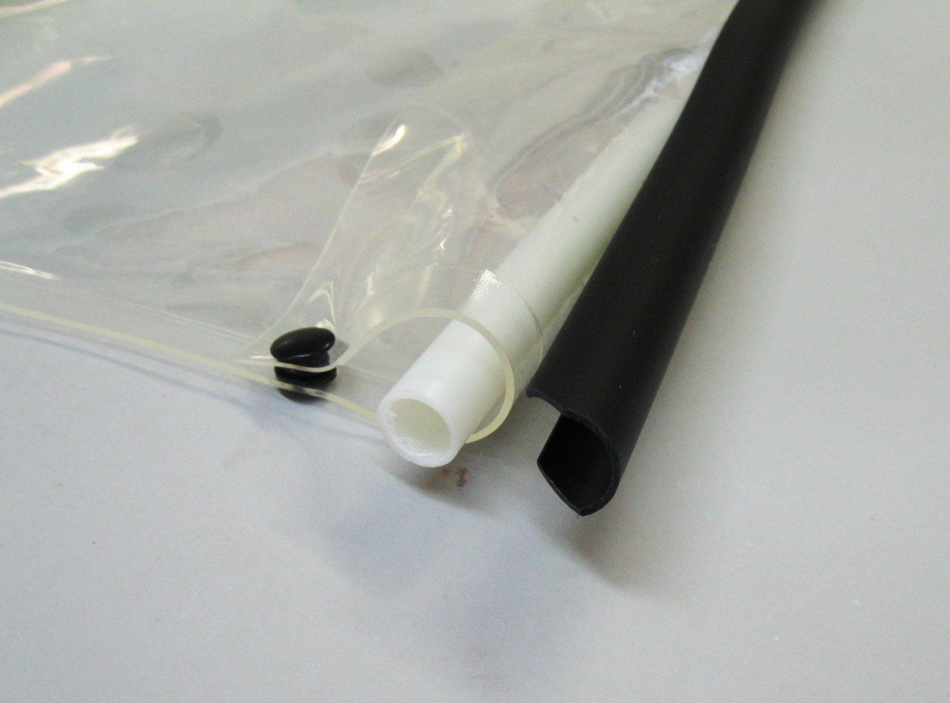 Bag Closure - Tube & C-Chanel