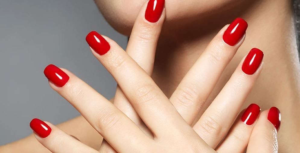 TRATTAMENTI ESTETICI  Manicure