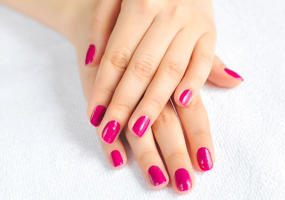 TRATTAMENTI ESTETICI  Manicure