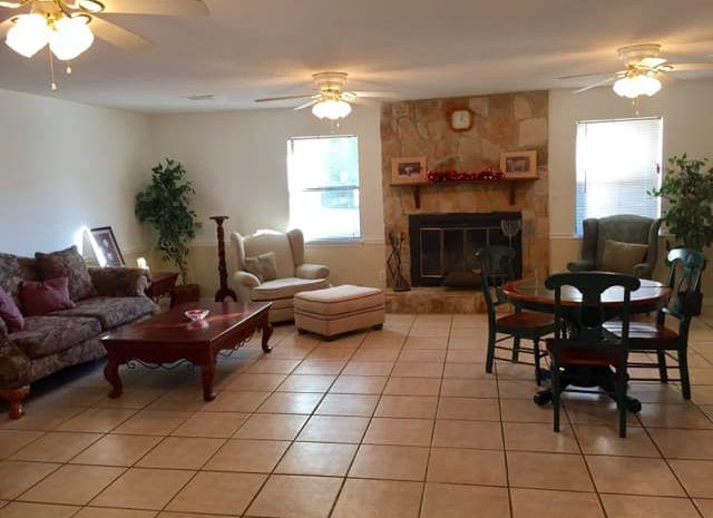 Pinehurst living tile