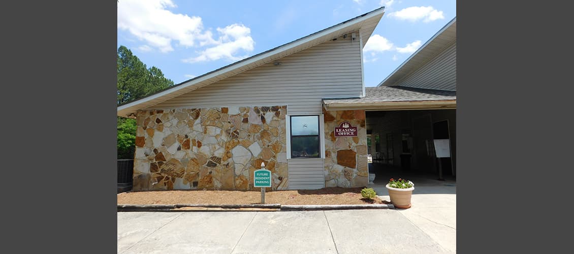 Pinehurst leasing office