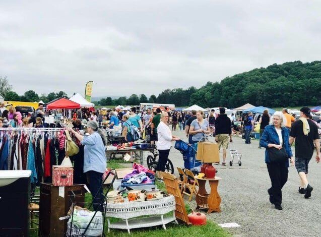 Stormville Flea Market — Vendors and Buyers in Stormville, NY Stormville Flea Market — Vendors and Buyers in Stormville, NY