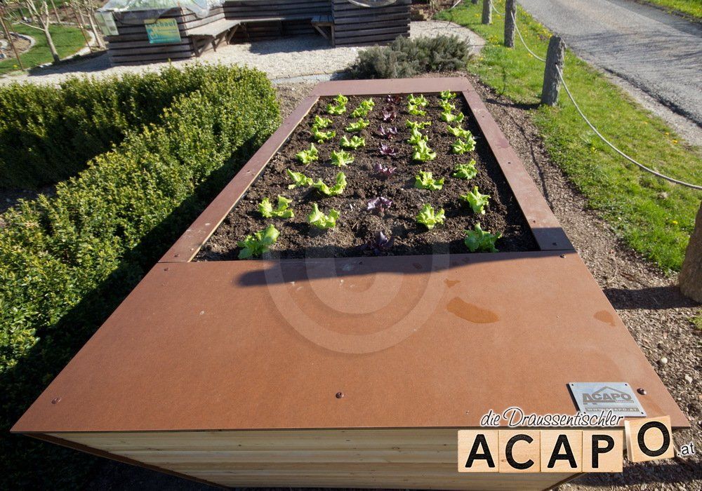 Hochbeet modern