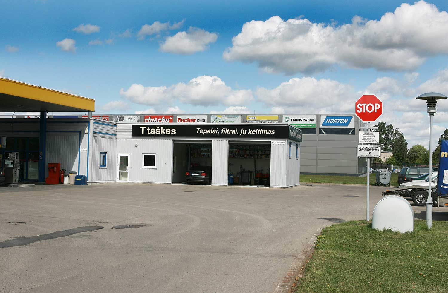 T taškas - parduotuvė autoservisas, šiauliai