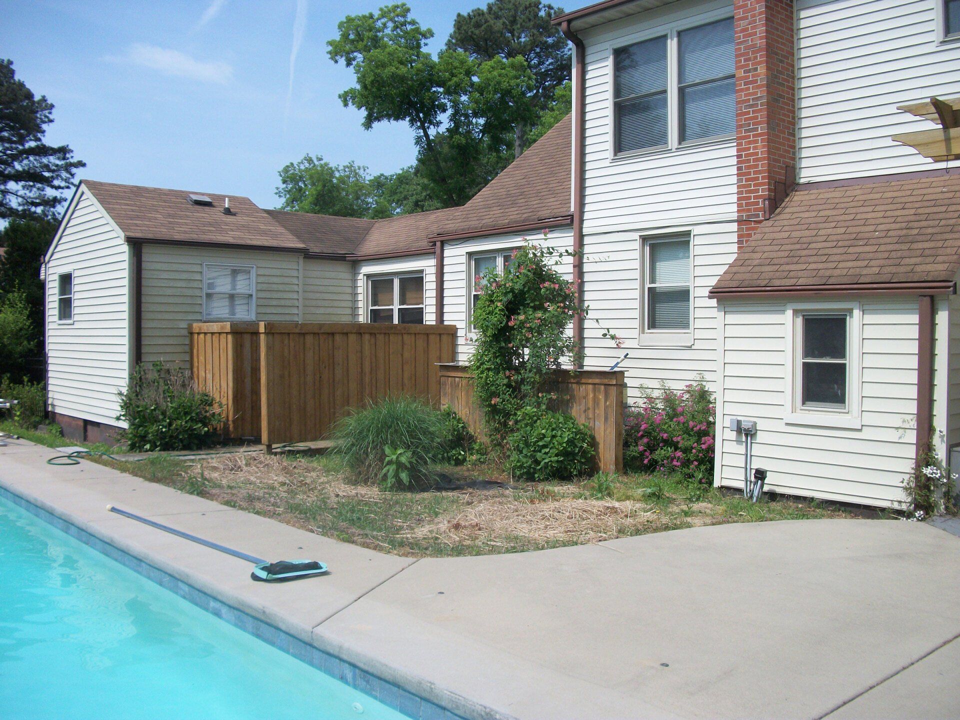 Blais1 Before — Chesapeake, VA — Brooks Landscaping, Inc.