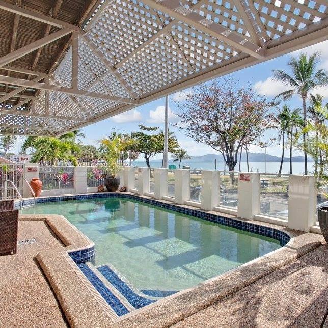 beach house motel room with two beds beach house motel room with two beds