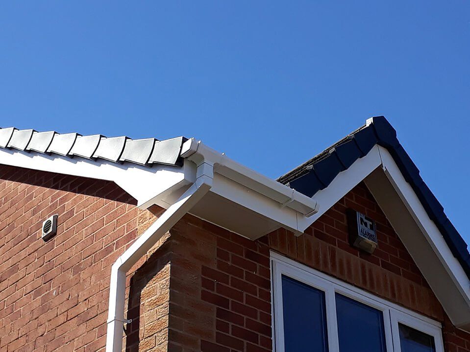 Upvc Facias Soffits & Guttering Installers In leeds, Upvc Roofline Replacement In Leeds & Surrounding Areas, Free Quotes For Fascias And Soffits In Leeds