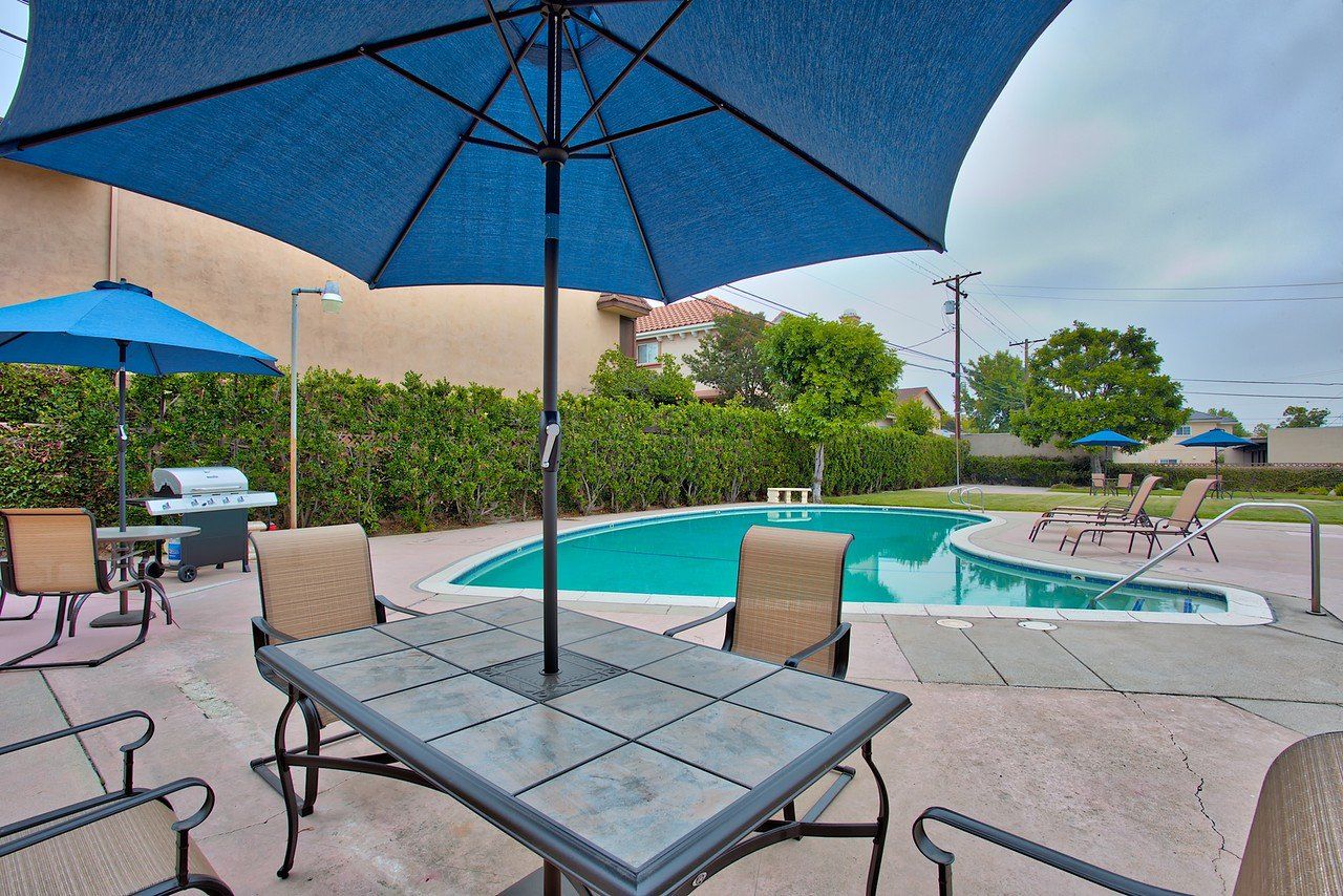 monacopool-2-hdr-x2