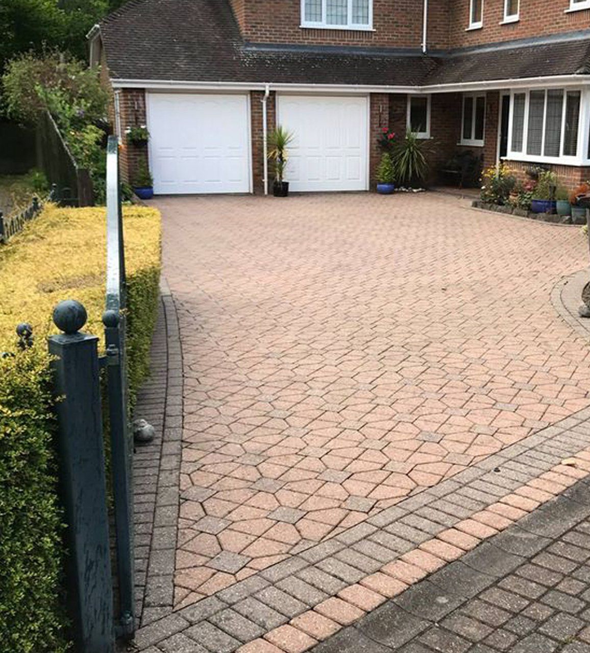 Driveway after image 01