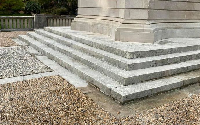 External property cleaning image