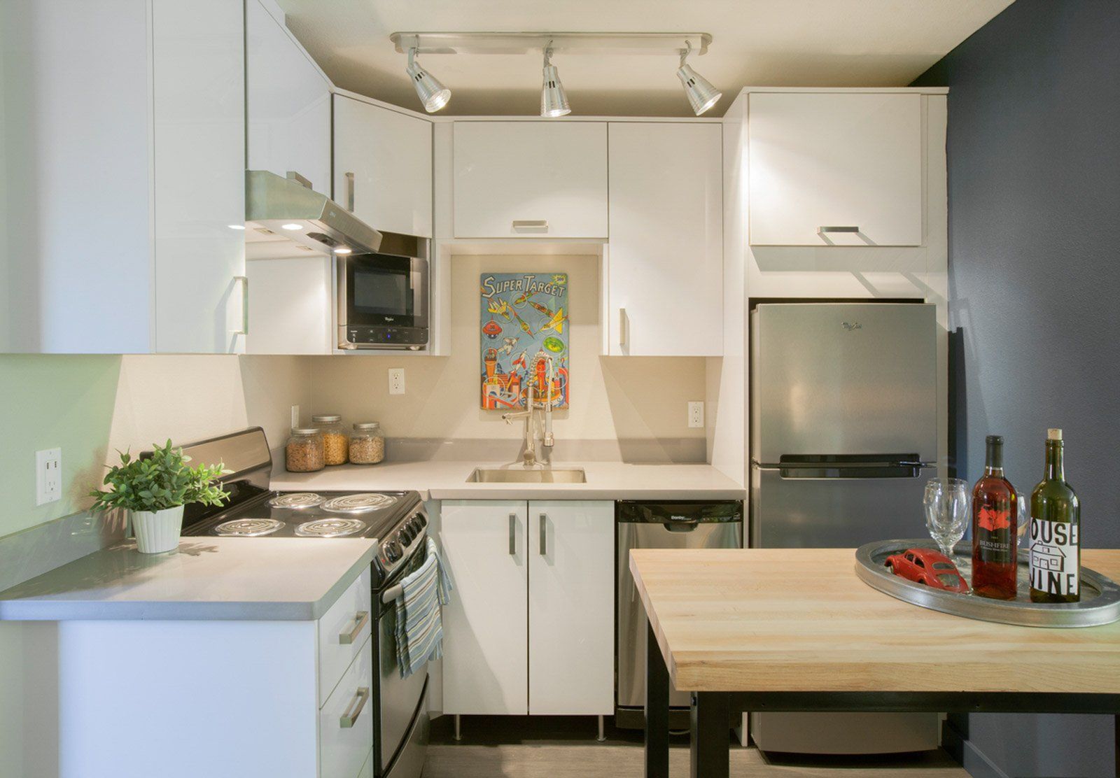 Troll Eye - Kitchen