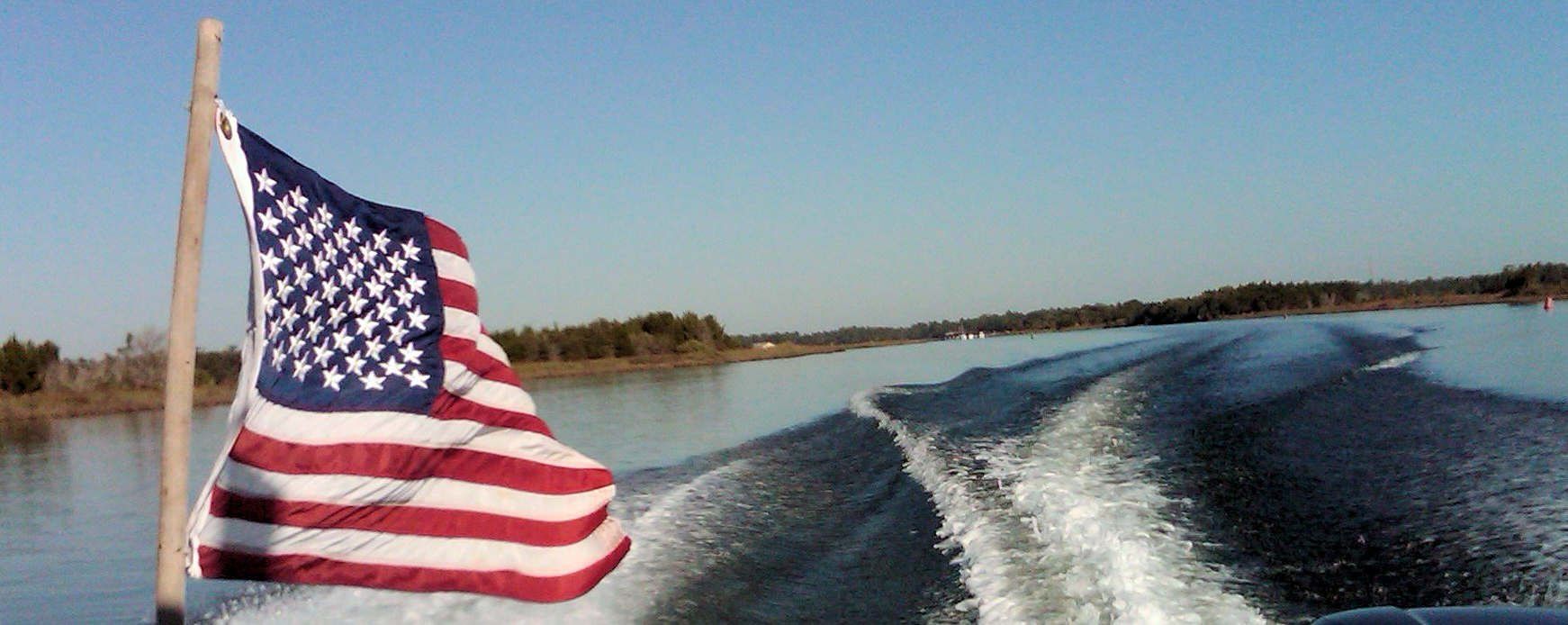 The Marine Web offers links to websites offering all types of boating services.