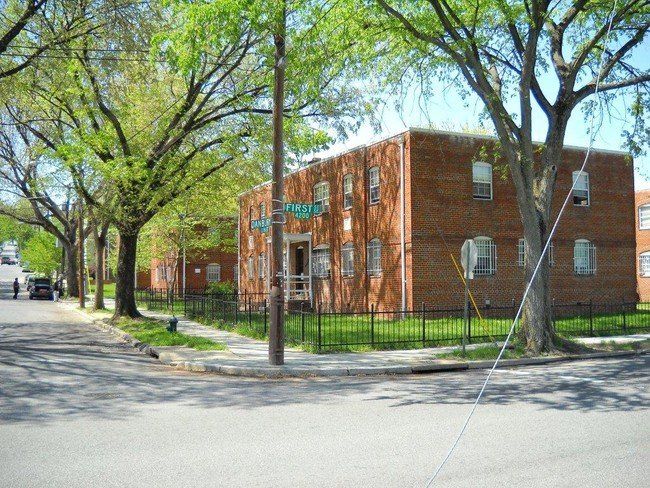 Danbury Apartments