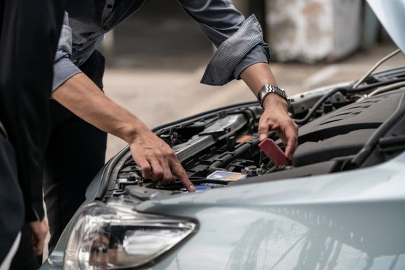 dettaglio motore auto