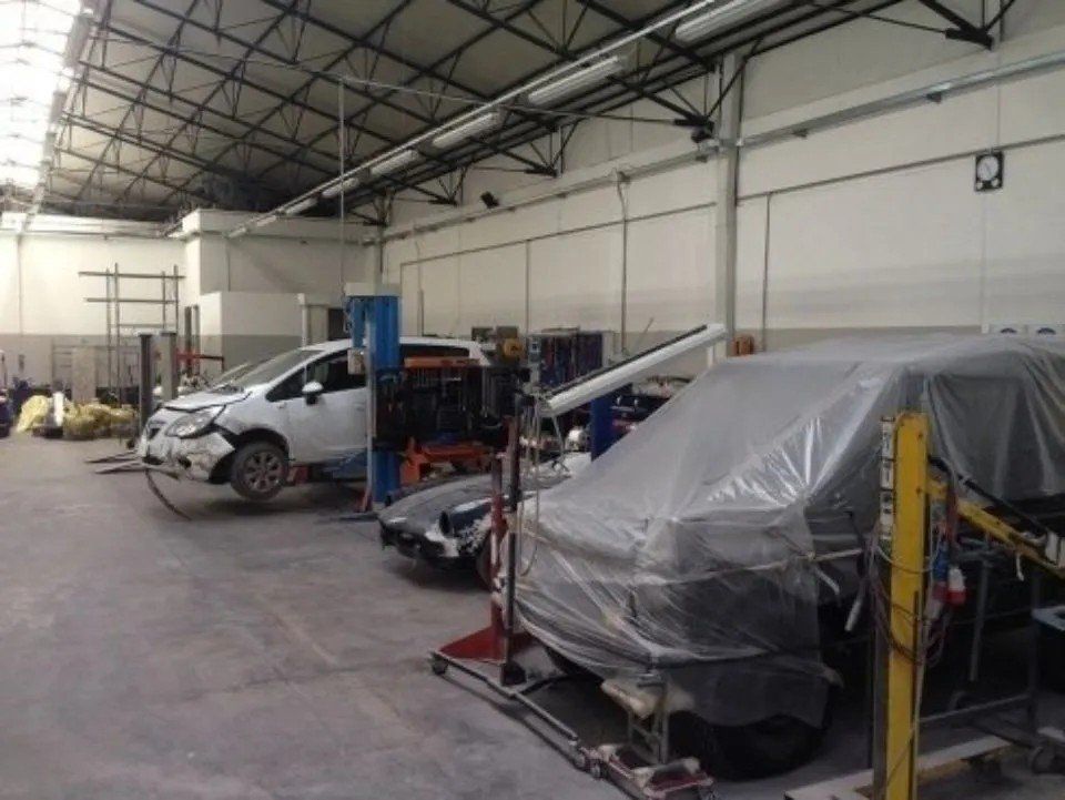 Interno carrozzeria 3