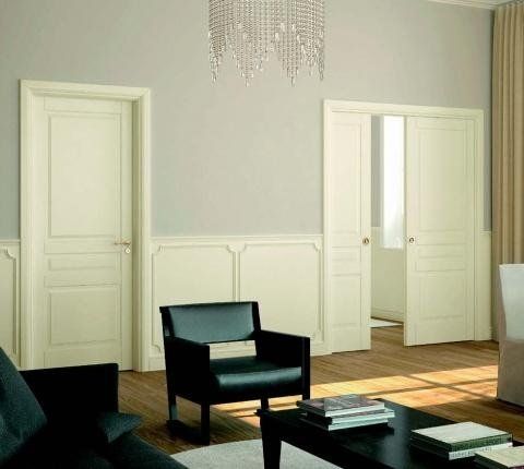 Ambiente con porte bianche