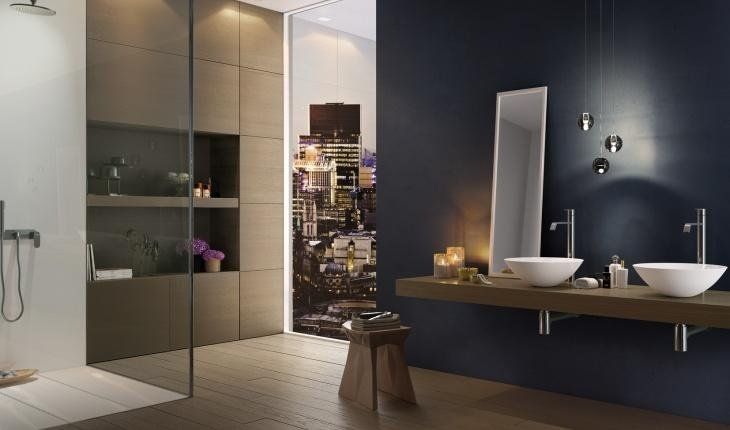 Bagno moderno con lavello su piano in legno