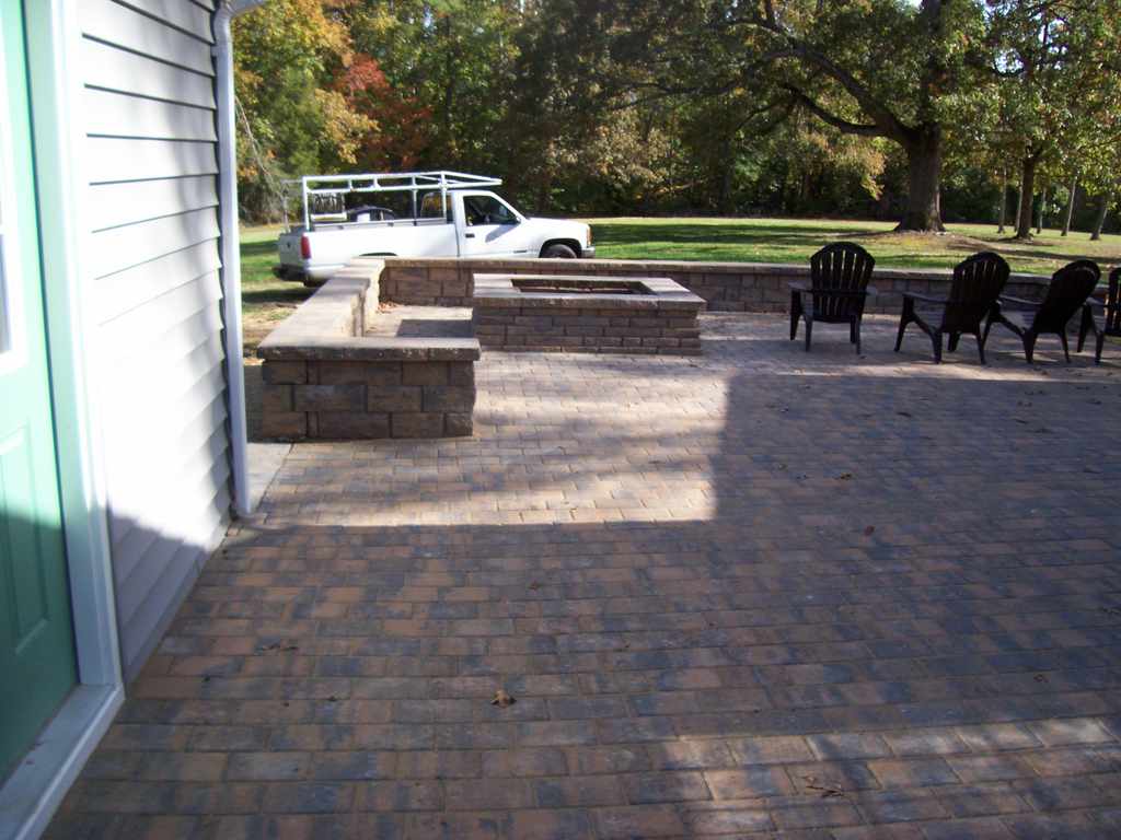 Virginia — Small Garage With Brick Flooring And Two Chairs in Shacklefords, VA