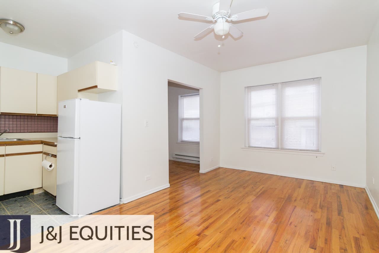 4501 N. Malden (4503-3C)