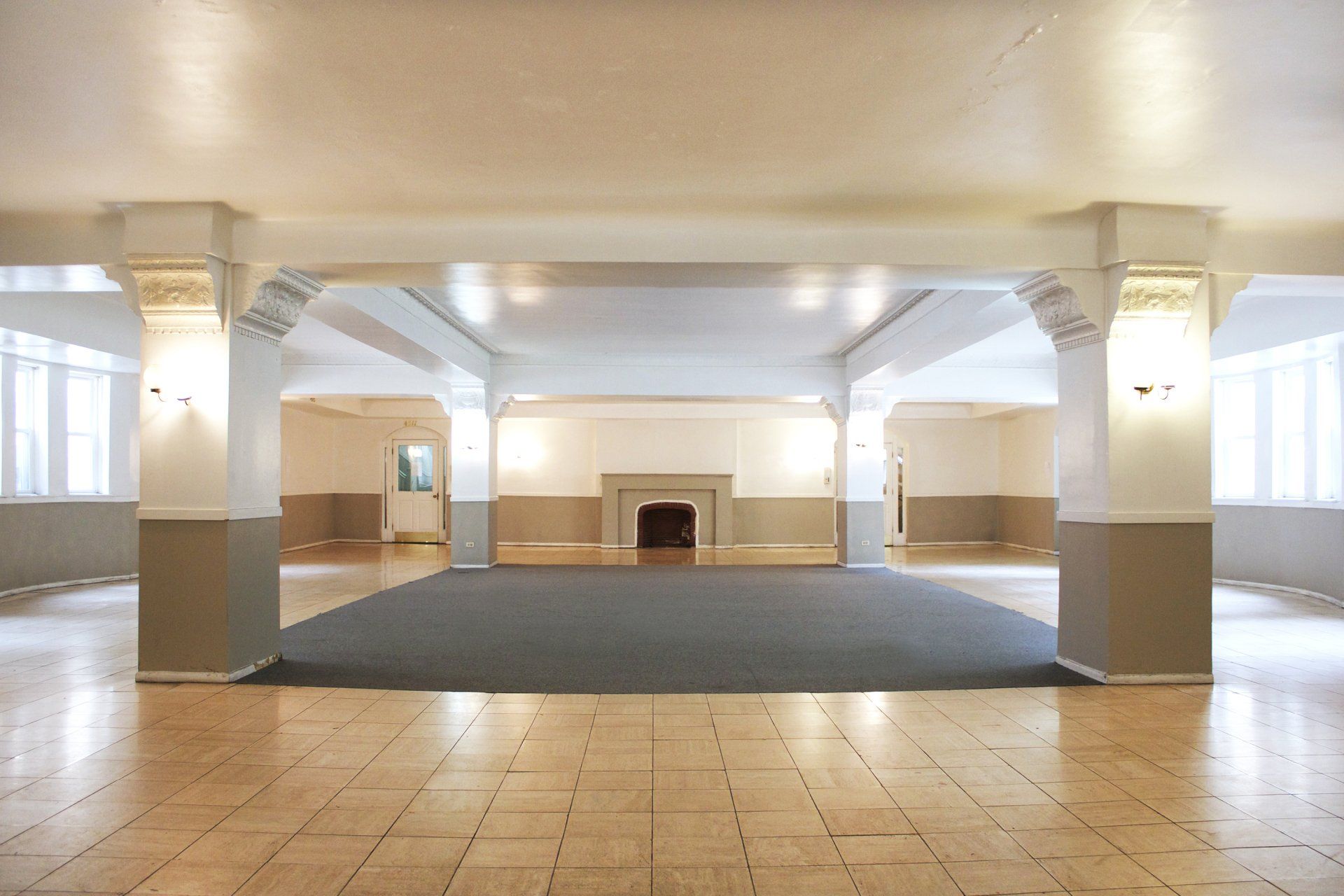 4501-4515 N. Malden St. Interior