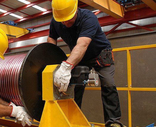 cabina elettrica con interruttori