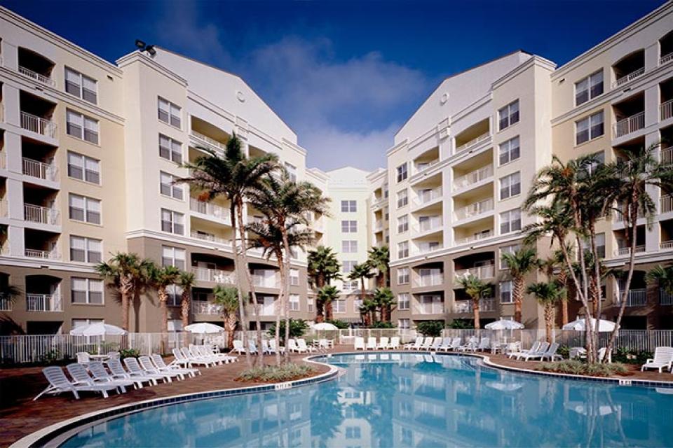 Vacation Village at Parkway Front View — Orlando, FL — Pro Vacation Group