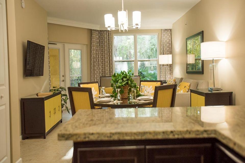 Vacation Village at Parkway Dining — Orlando, FL — Pro Vacation Group