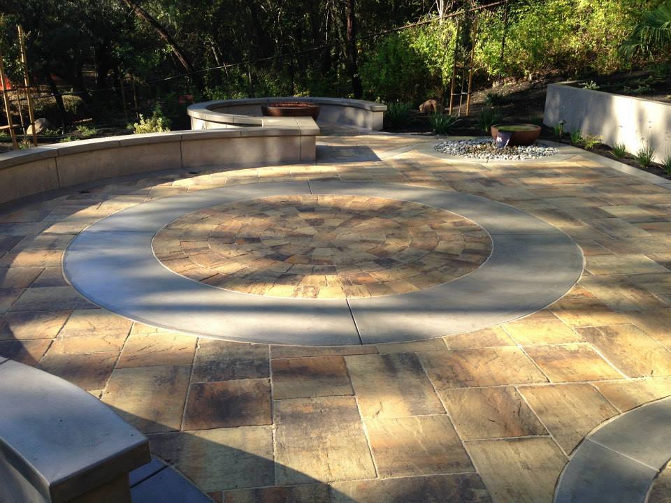Circle Patio Design — Santa Cruz, CA — Quilici Gardening