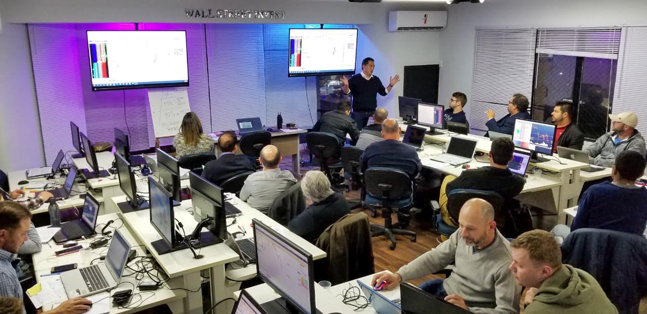 Turma presencial do Curso Day Trade - Direto ao Ponto