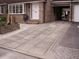 Landscape gardening - Keighley, Skipton, Ilkley - Peter Griffiths Quality Landscaping Service - Yorkstone driveway Landscape gardening -Keighley, Skipton, Ilkley - Peter Griffiths Quality Landscaping Service - Yorkstone driveway
