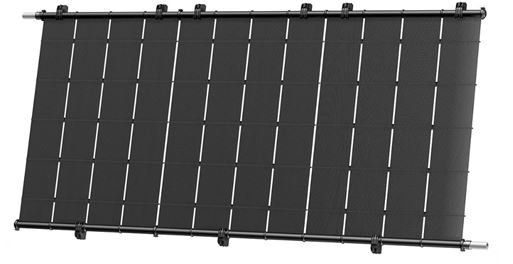 Panel solar rectangular negro con soportes de montaje sobre fondo blanco.